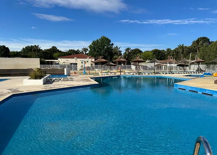 Bonnes Sur Le Le Bosc Saint-Cyprien (Pyrenees-Orientales)